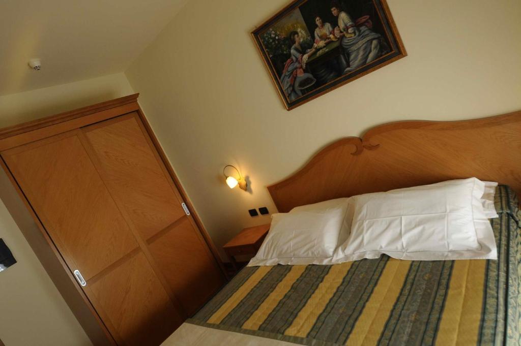 Hotel Camoretti Almenno San Bartolomeo Esterno foto