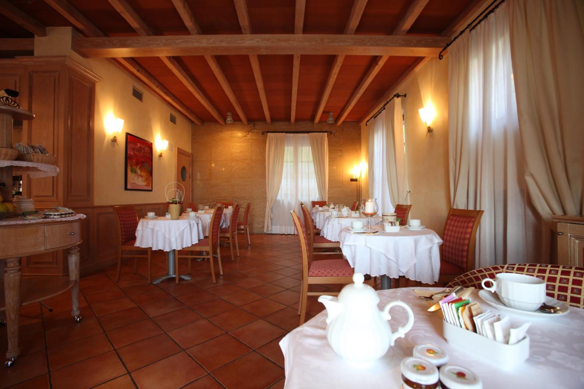 Hotel Camoretti Almenno San Bartolomeo Esterno foto