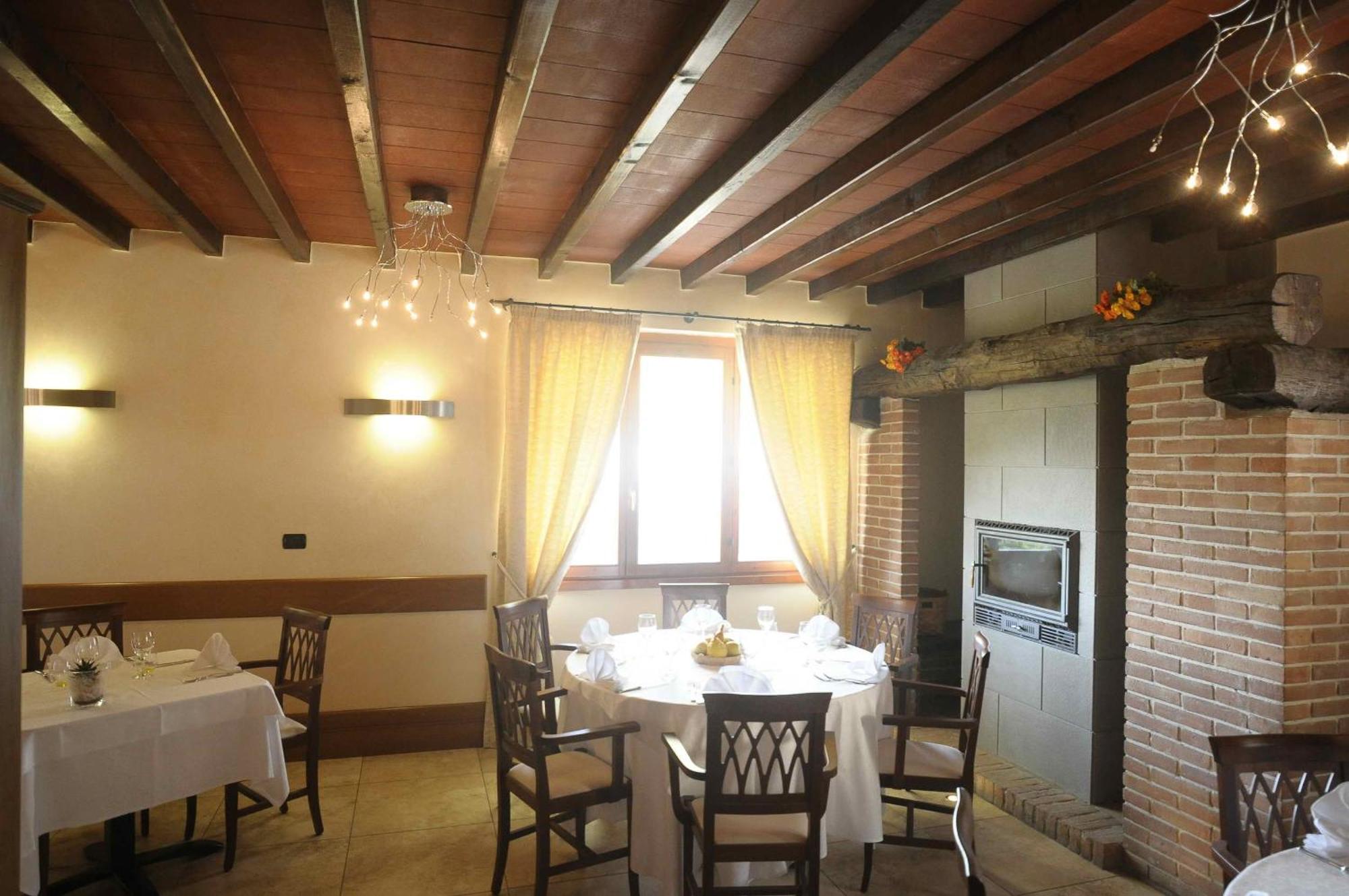 Hotel Camoretti Almenno San Bartolomeo Esterno foto