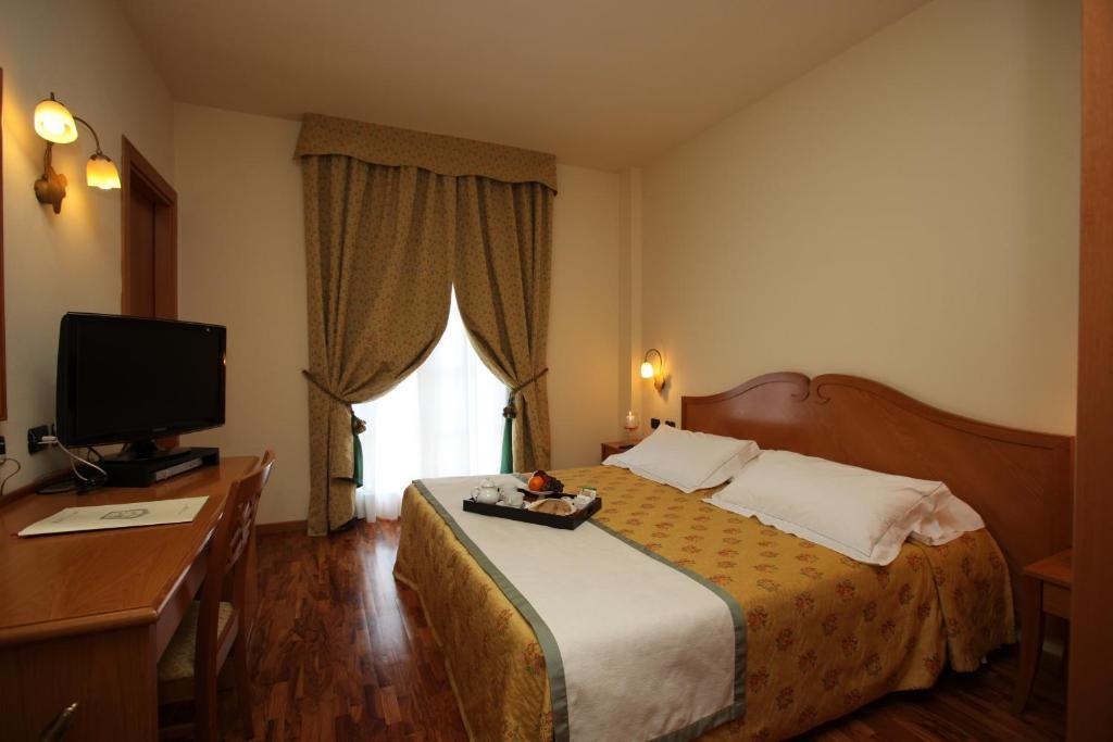 Hotel Camoretti Almenno San Bartolomeo Esterno foto